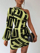 Vestido Casual com Manga Bufante e Estampa Geométrica