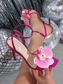 Sandalias de tacón alto para mujer de exterior de primavera/verano de alta calidad y elegantes, estilo discoteca, finas y puntiagudas con brillo metálico en estampado de serpiente azul claro, elegantes y sexys con tiras.