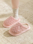 Pantuflas antideslizantes de estilo sencillo para mujer, pantuflas mullidas con suela gruesa para uso en interiores y exteriores, nuevas pantuflas peludas para dormitorio.
