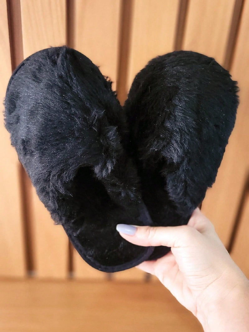 Pantuflas K-two de felpa para dormitorio y hogar - Pantuflas cómodas - Línea Confort
