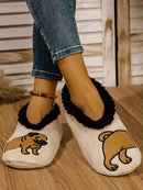 Bonitas pantuflas minimalistas para dormitorio de mujer, zapatillas térmicas de interior para invitados, nueva colección de otoño e invierno con un bonito y divertido diseño de panda y perro, suela gruesa antideslizante y cómodas para usar en casa.