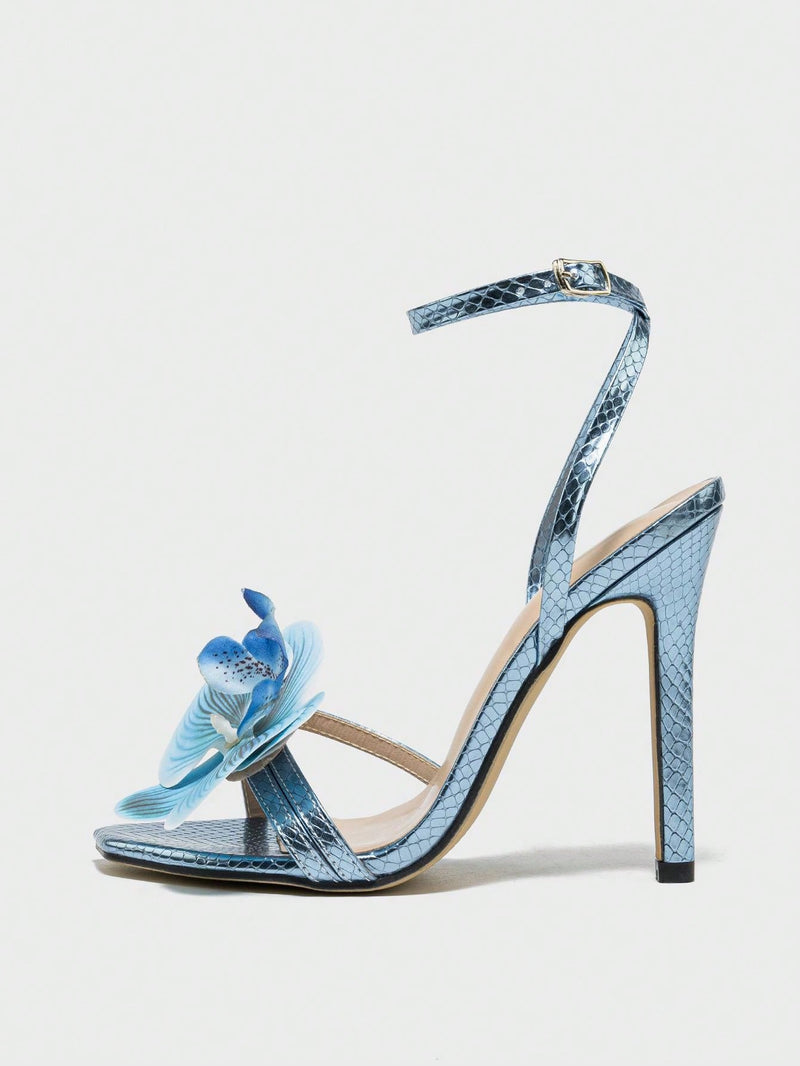 Sandalias de tacón alto para mujer de exterior de primavera/verano de alta calidad y elegantes, estilo discoteca, finas y puntiagudas con brillo metálico en estampado de serpiente azul claro, elegantes y sexys con tiras.