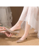 Zapatos de punta puntiaguda con lentejuelas