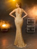 AOSHABABI<o cl eterno recriando a elegante beleza da era herben> Classic Square Neck Mermaid Sequined Velvet Prom Dress in Champagne Gold. Suitable for all formal occasions, wedding guest, holiday parties, etc.</o>
