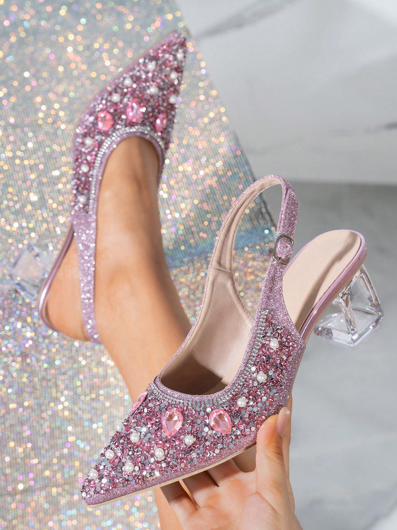 Scarpin – Salto de Cristal e Recorte Moderno