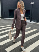 Terno Feminino em Xadrez