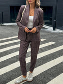 Terno Feminino em Xadrez