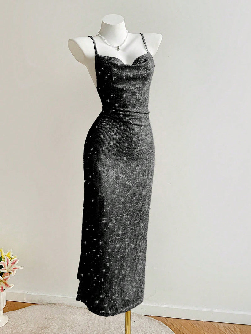 Vestido com Alça Sequinada – Sofisticação em Cor Sólida