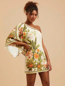 Vestido Curto Assimétrico de Mulher com Estampa Tropical