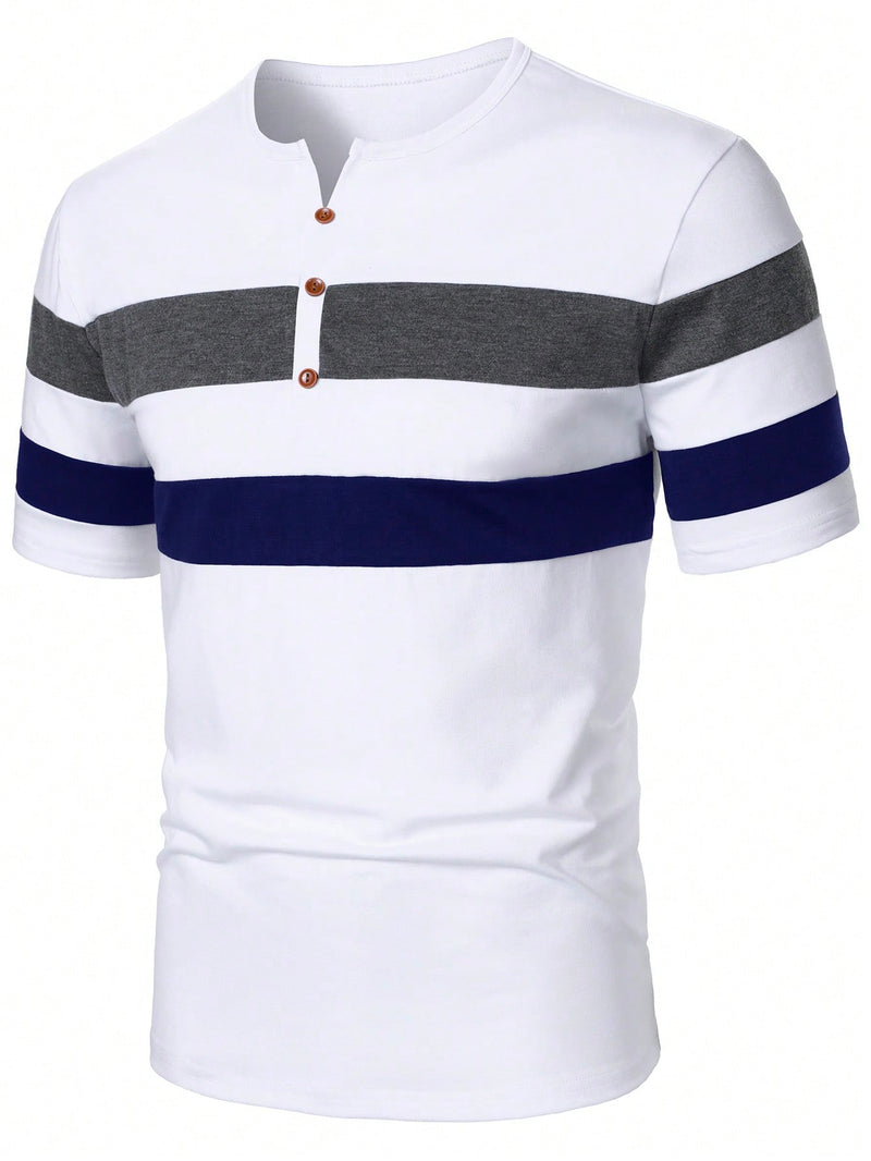 Camiseta de rayas con cuello en V