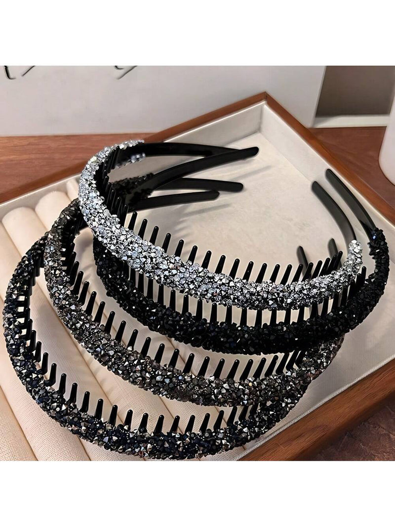 1 banda para el cabello real en color caqui con diseño de dientes ondulados y diamantes de imitación.