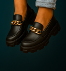 Mocassim Tratorado Feminino com Corrente